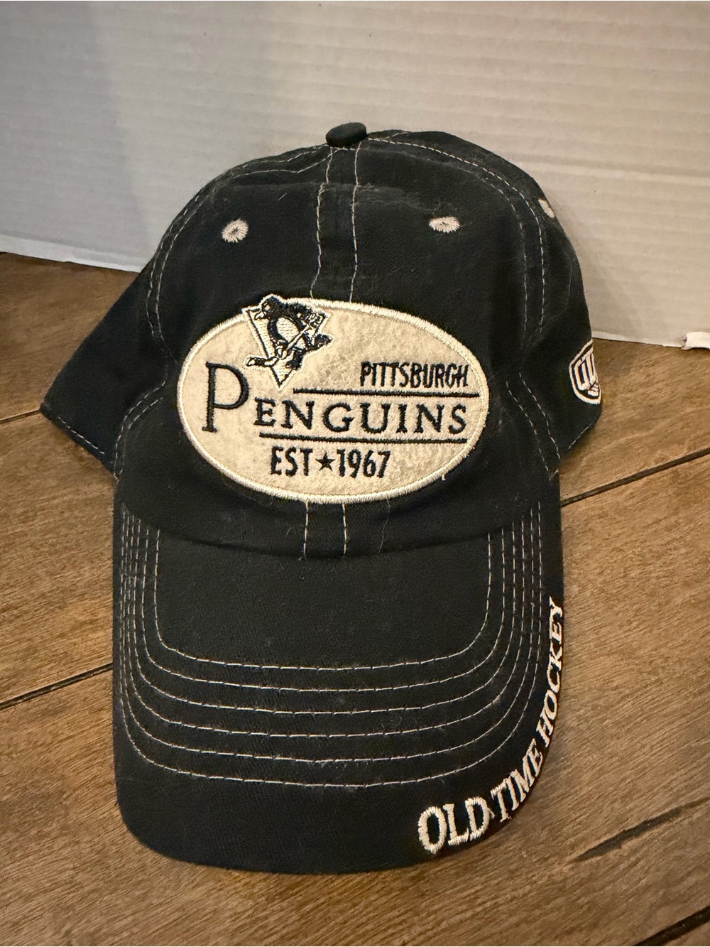 Pittsburgh Penguins Black Baseball Cap